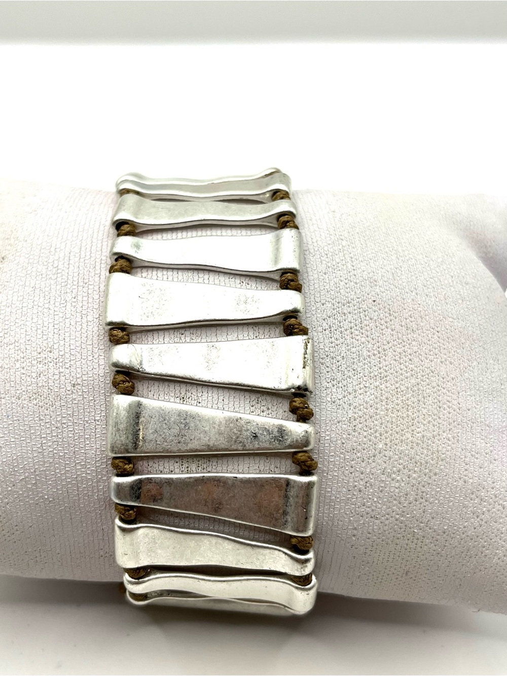Premier Designs Silver Tone Sculpted Triangle Link Chunky Bracelet
